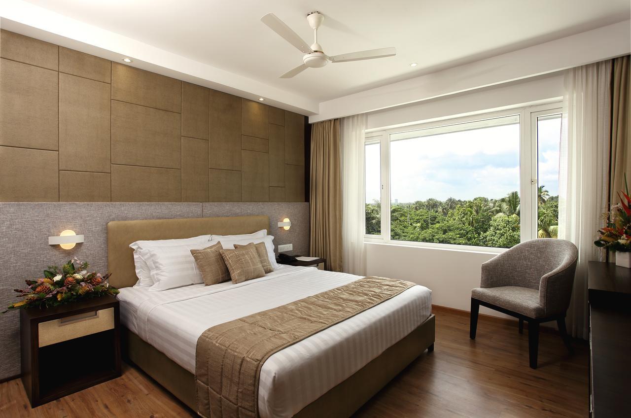 ชูการ์ บิสซิเนส โฮเต็ล Hotel Kochi ภายนอก รูปภาพ
